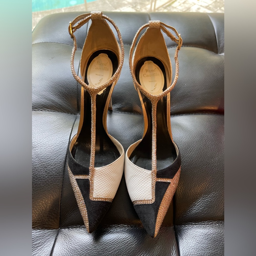 Rene Caovilla pump